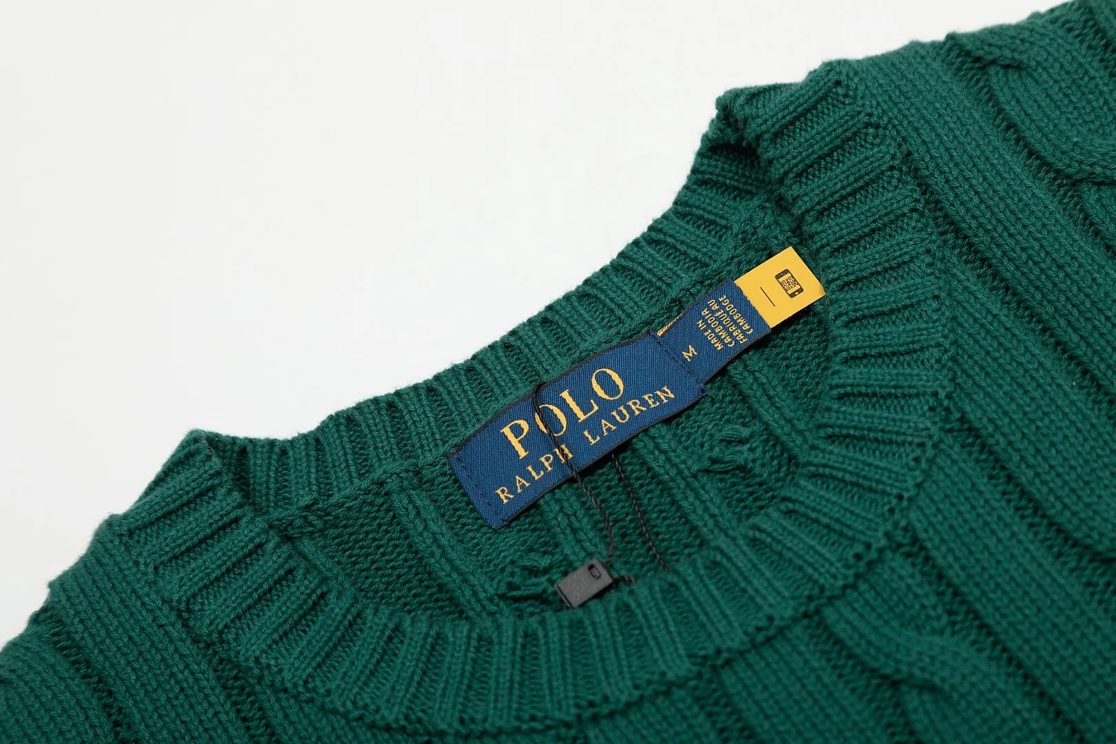 🅿️160 "Top quality" Style number: DS002# (not off the shelves all year round) [Ralph Lauren round neck solid color pony embroidered logo knitted short sleeves] ✅Ralph Lauren classic basic versatile knitted short sleeves for all seasons ✅Main supplier platform live broadcast Wholesale entities Replenish when out of stock Not off the shelves ✅ZP quality 1:1 version Scan the code to enter the GF website Counter quality ✅Detailed quality is the only one in Guangzhou Imported quality cotton yarn, focusing on high-end, cost-effective, good quality needless to say ✅The version is restored to the original order, the maximum size can be worn up to 160 pounds, loose, comfortable and stress-free ✅The upper body is simple and easy to match, a must-have for goddess ootd, good-looking clothes are never picky, a must-have in the goddess’ wardrobe Size: S-XL Color: Black White Gray Light Blue Light Pink Colorful Blue Khaki Bright Yellow Fruit Green Milk Apricot Wood Green Taro Purple Chinese Red Anchor Red Navy Red Label Navy Blue White Label
